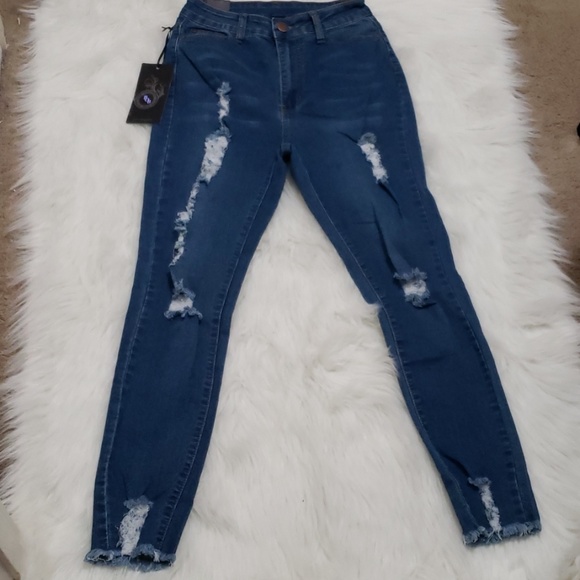 Distressed Jeans - Picture 2 of 7